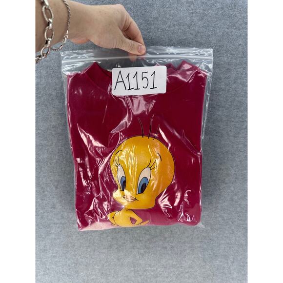 VTG Looney Tunes sz L Red Tweety Bird Pullover Sweatshirt Crewneck 90s Y2K - Picture 9 of 9